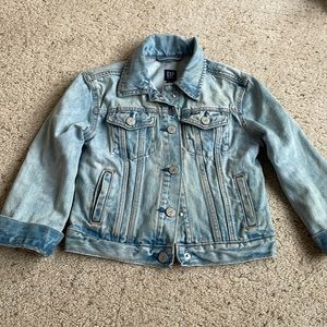 Gap size S, girls light washed jean jacket